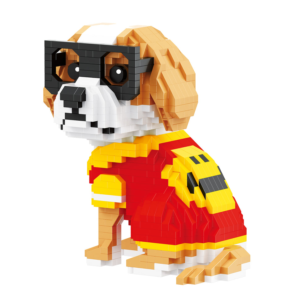 Produktfoto der Balody Miniblocks Labrador mit Brille in Freizeitkleidung