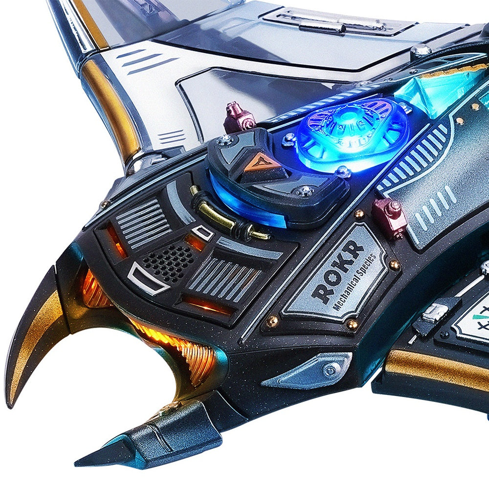 Nahaufnahme des Kopfes des Robotime Manta Ray