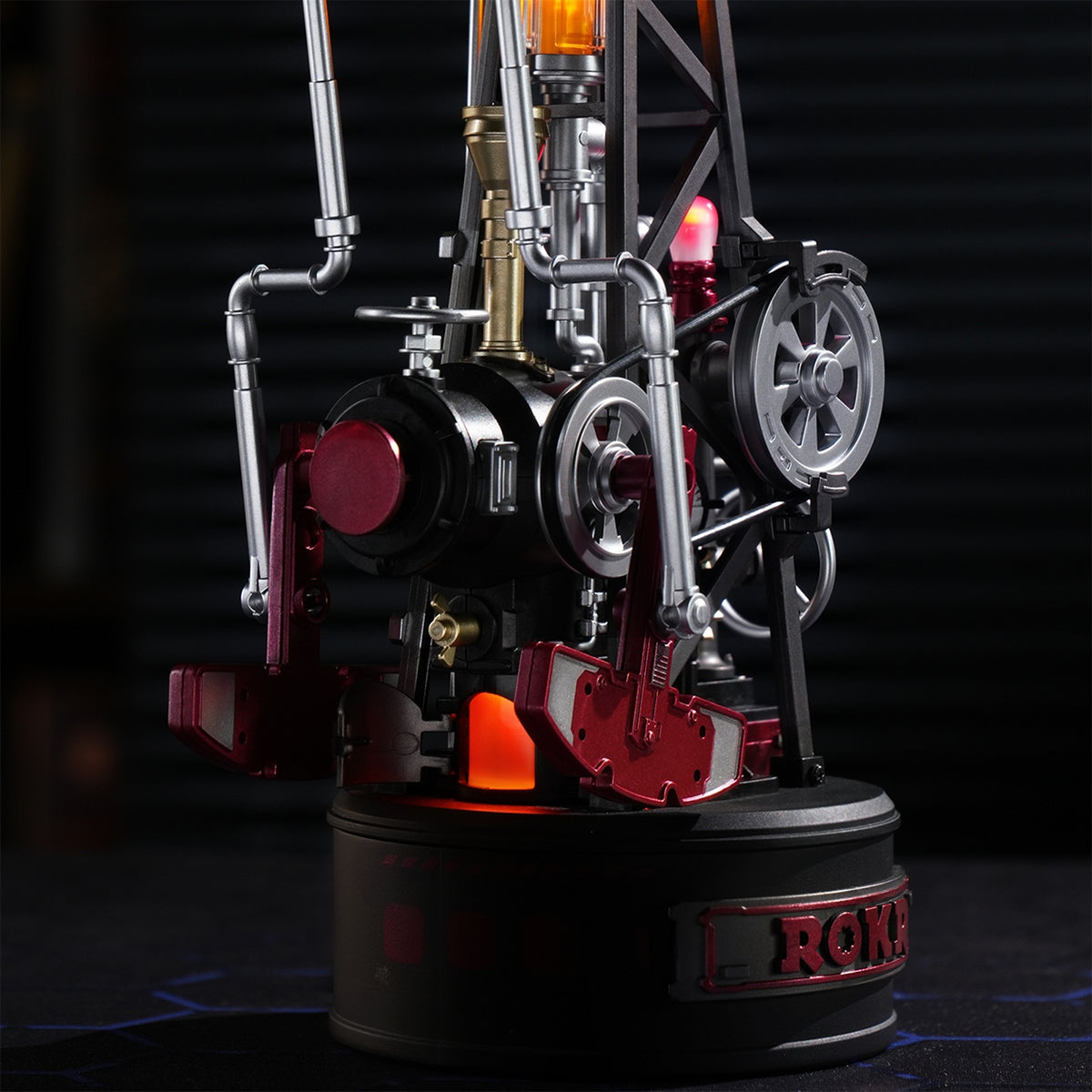 Details an der Seite des Robotime Oil Extractor