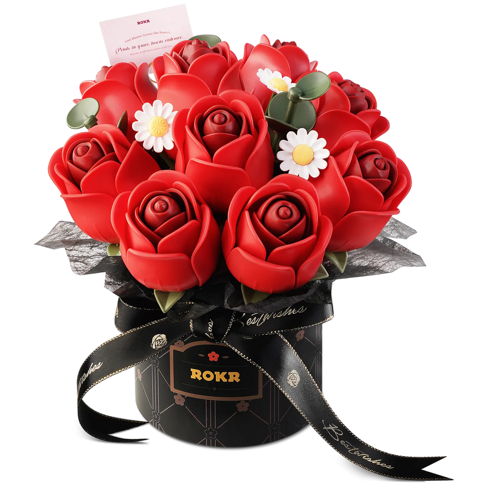 Produktfoto der Robotime Red Rose Bouquet, Kunststoff-Bausatz für einen Strauß roter Rosen und weißer Gänseblümchen in einer schwarzen Vase mit schwarzem Band darum