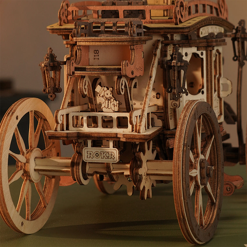 Details auf der Rückseite des Robotime Stagecoach