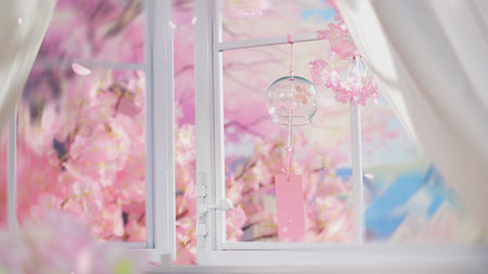 Atmosphärische Videopräsentation der Robotime Sakura Dreamy Tour, Holzbausatz eines Fernsehgeräts mit einer herumfahrenden Straßenbahn